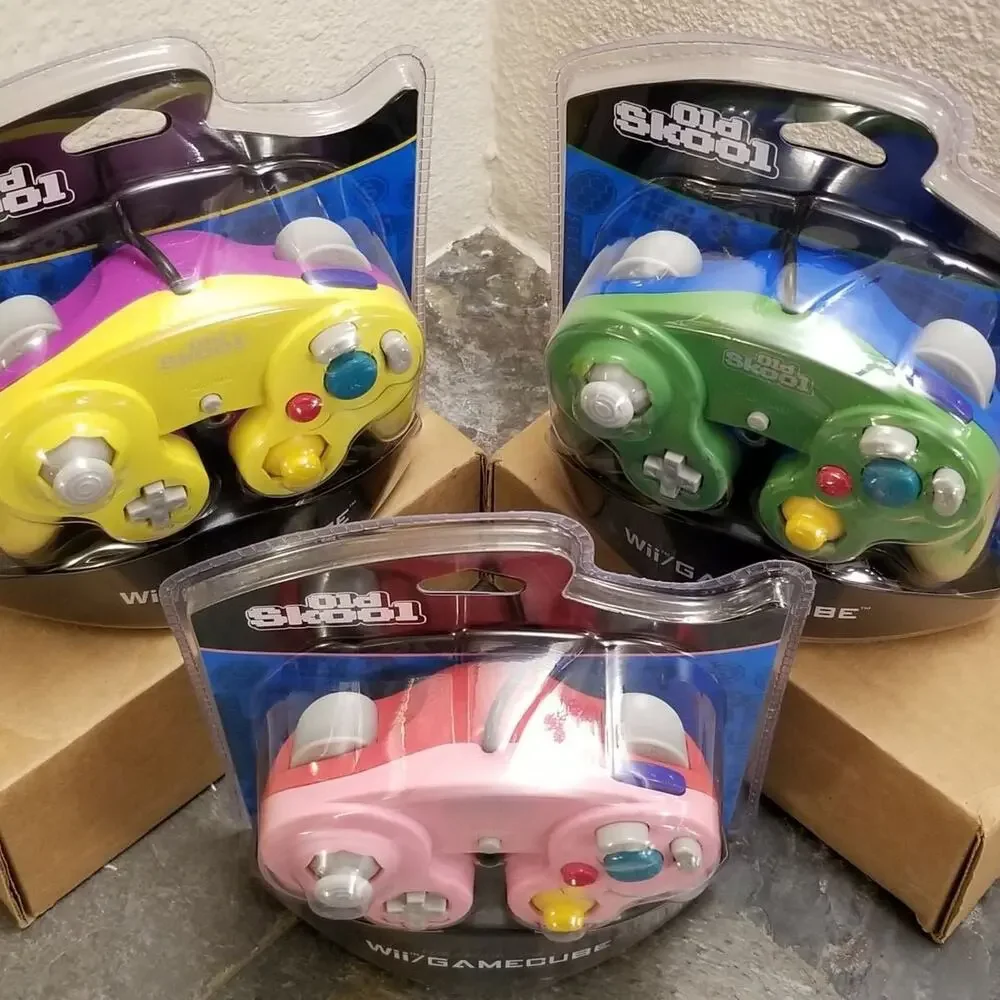 3 Gamecube Controllers ‐ 3 Colors Bundle (NEW) - Pink Yellow Green - Nintendo